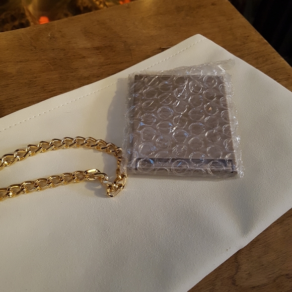 New Cosmetics Bag & Compact mirror - Picture 4 of 5